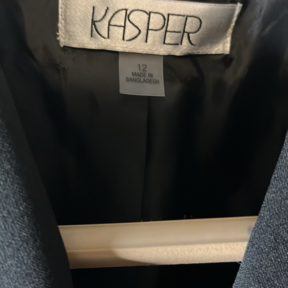 Blazer - Picture 2 of 2